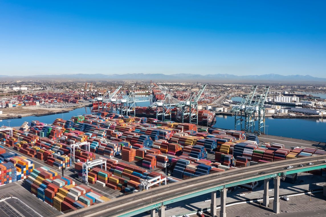 How to Ship a container to the US
